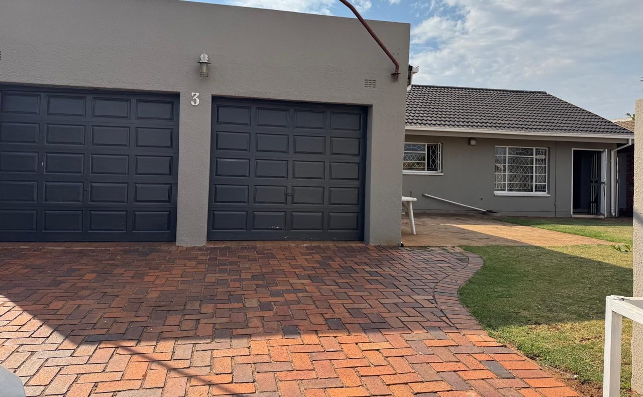 Family Home Near Mosque & Shopping